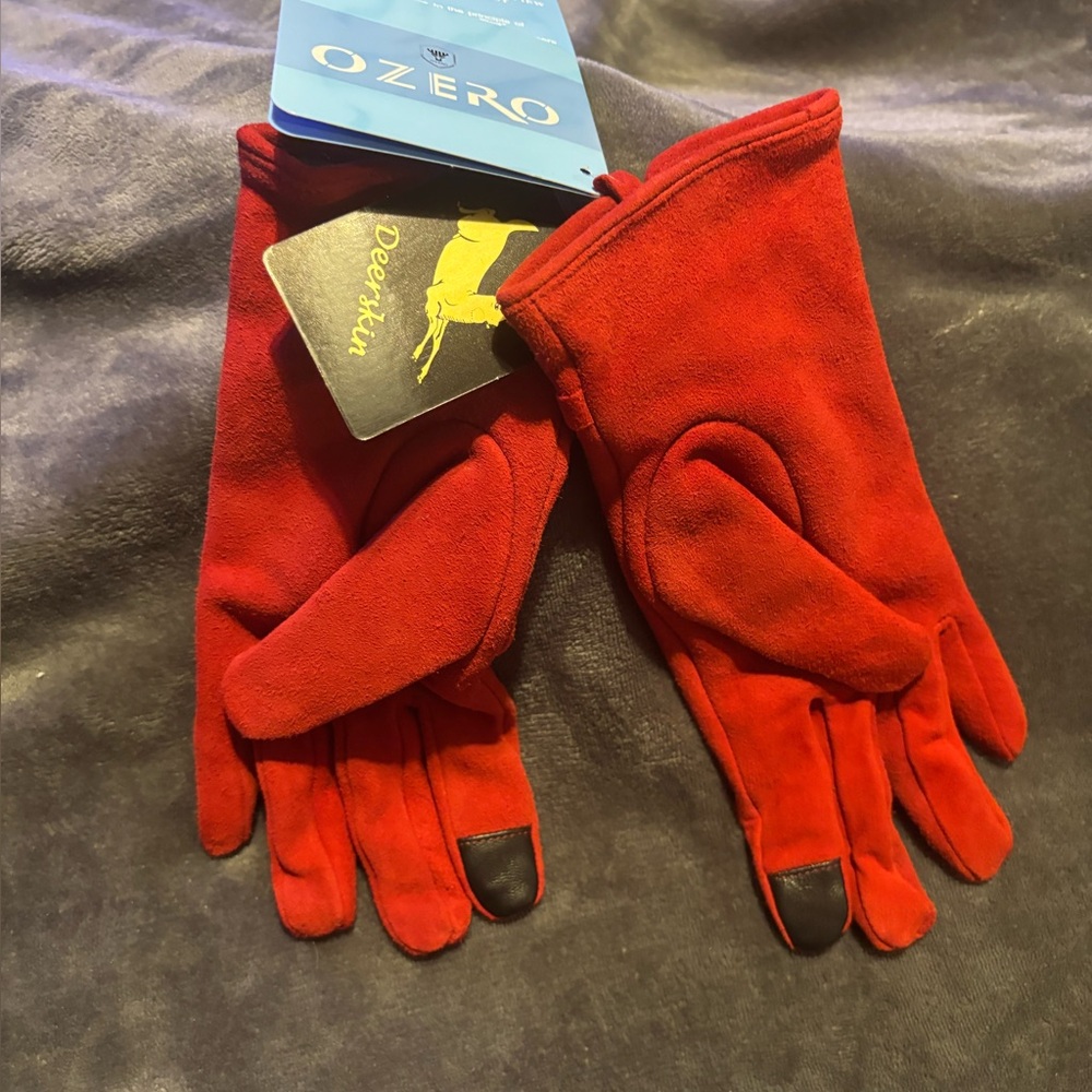 Red Suede Ladies Gloves - Picture 4 of 9